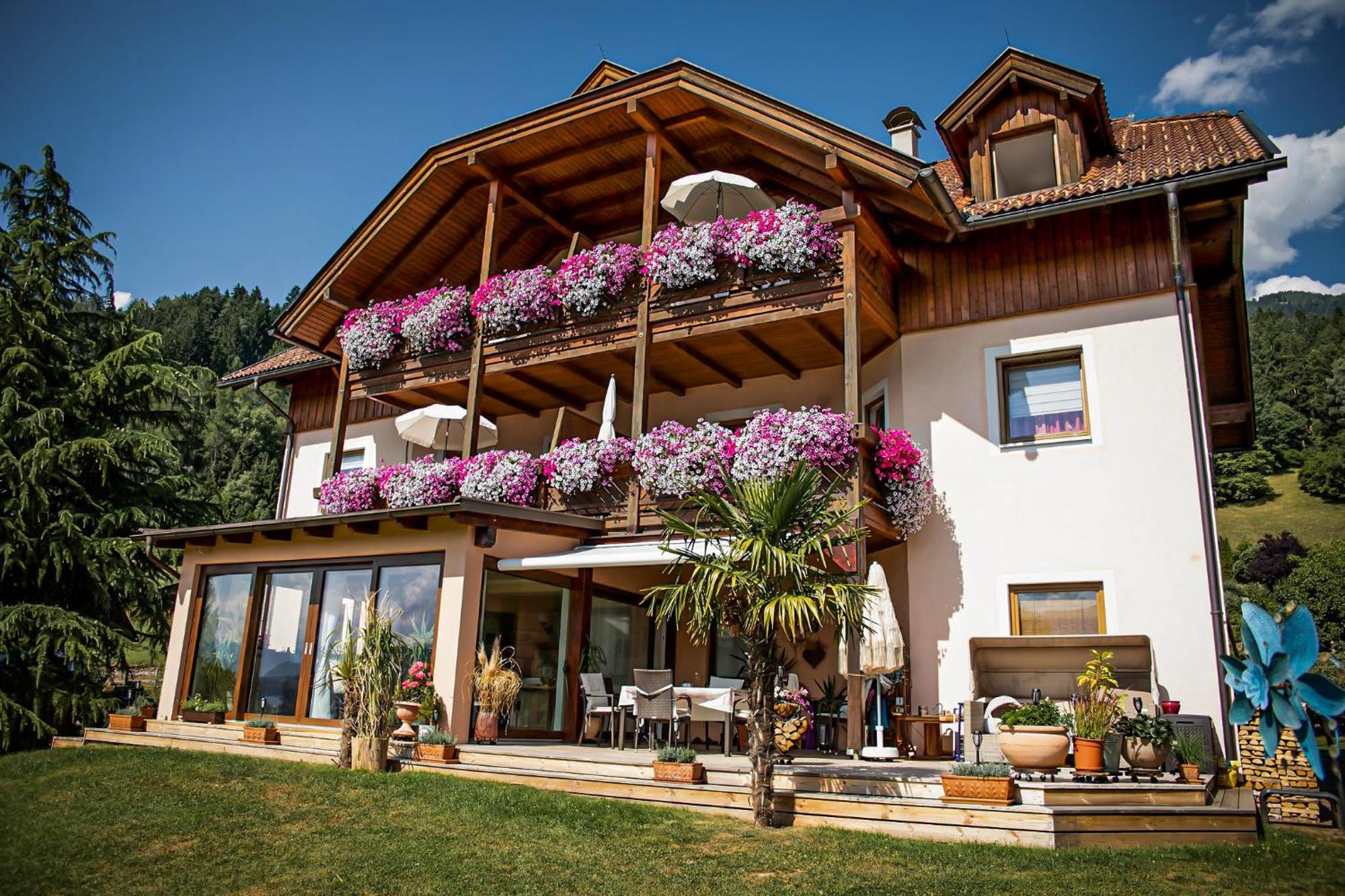 Ferienwohnungen Fischerhaus - Direkt Am See Millstatt Dış mekan fotoğraf