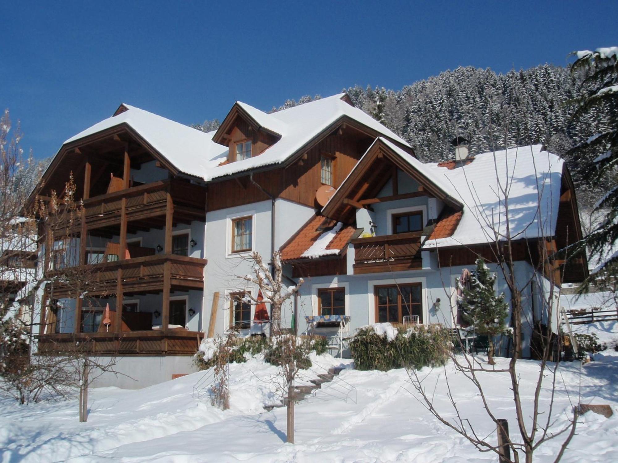 Ferienwohnungen Fischerhaus - Direkt Am See Millstatt Dış mekan fotoğraf